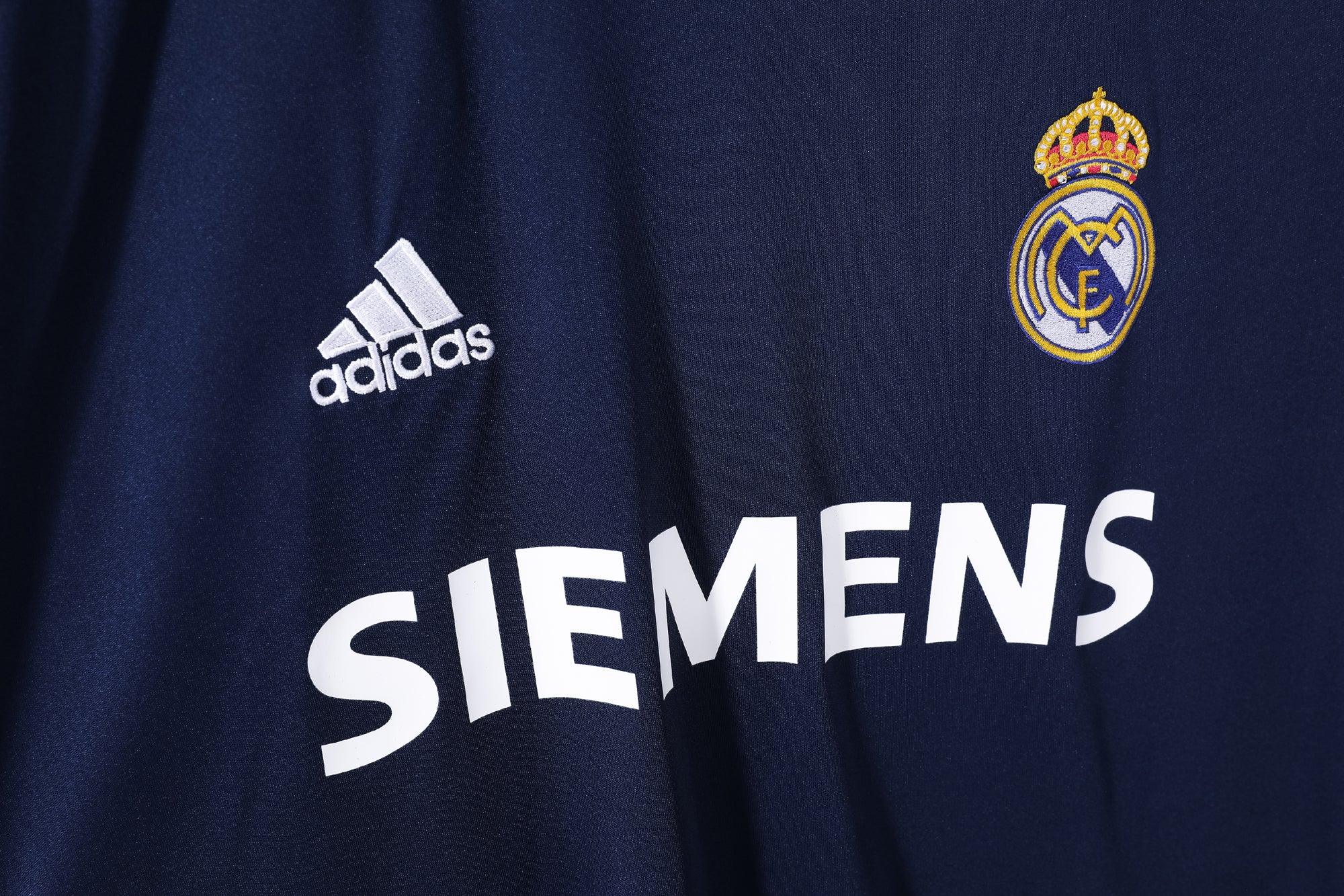 Camiseta Real Madrid 05/06 2ª equipación