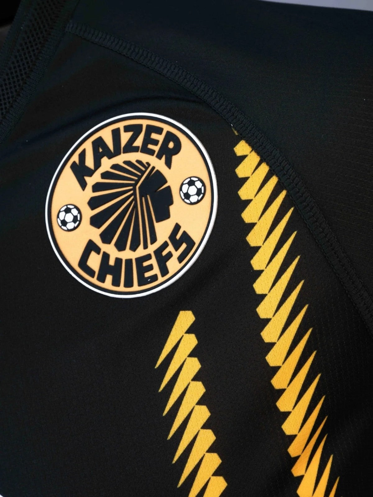Camiseta Kaizer Chiefs 24/25 2ª equipación